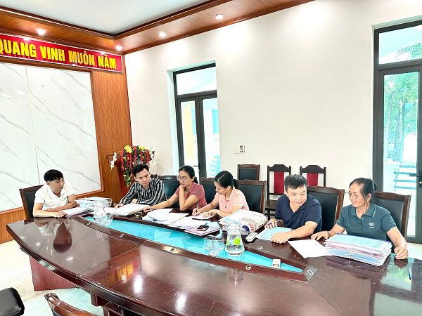 Kiểm tra công tác uỷ thác vốn vay Ngân hàng CSXH và hoạt động Quỹ HTND 6 tháng đầu năm 2024